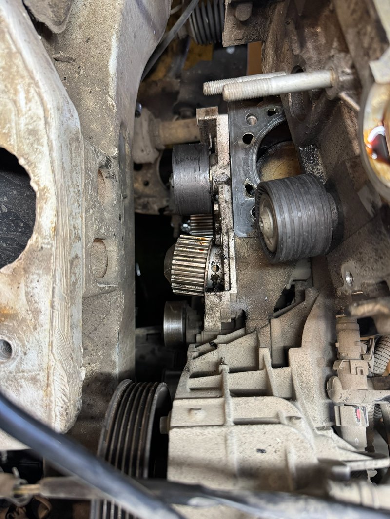 Renault Logan. 1.6 k4m_3