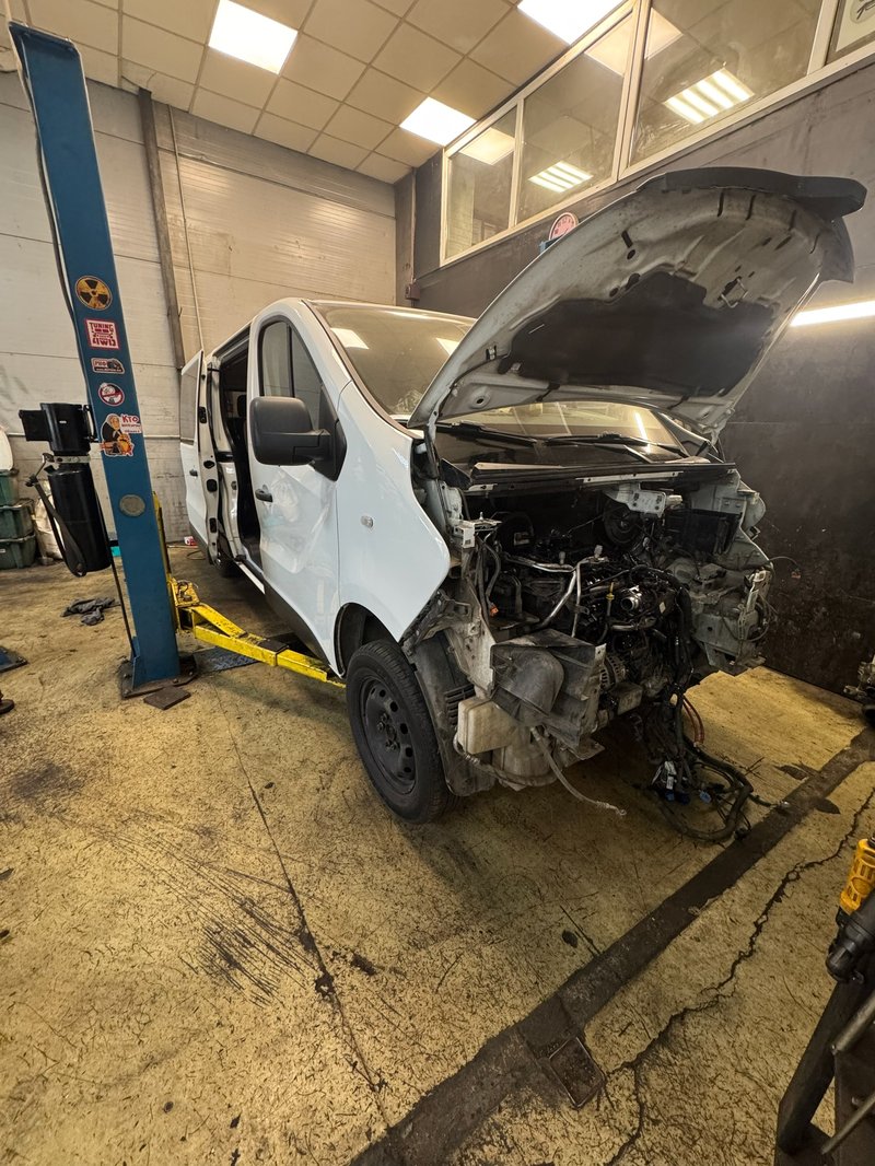 Renault Trafic 3 1.6 dci. R9M_6